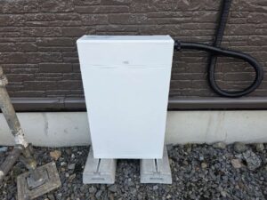 栃木県小山市 E様邸 太陽光発電パネル・蓄電池設置・パワーコンディショナー設置工事