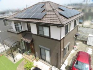 栃木県小山市 E様邸 太陽光発電パネル・蓄電池設置・パワーコンディショナー設置工事